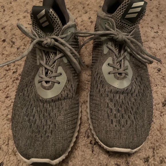 Adidas Alpha bounce shoes - Picture 1 of 3